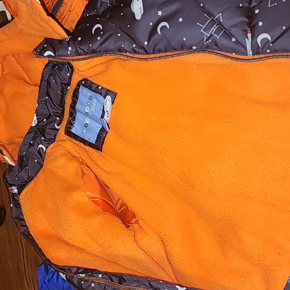 Wippette Snowsuit Size 2T - Picture 3 of 9